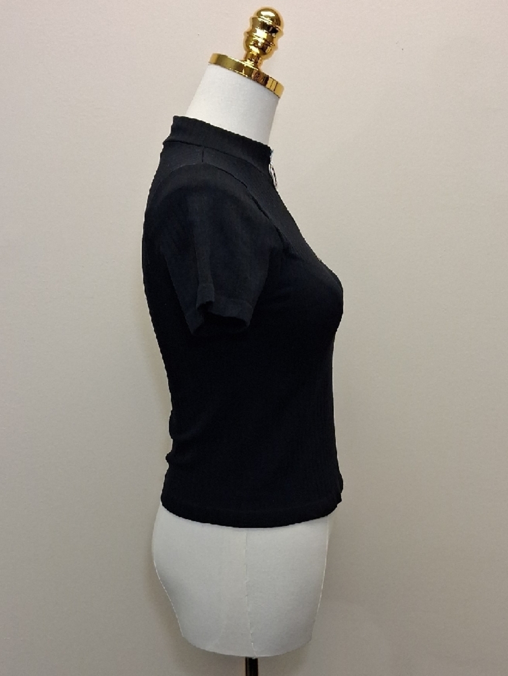 Bloom Seasons Black Ribbed Mock Neck Zip Top Size Medium - Picture 2 of 7